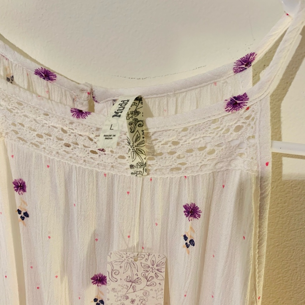 NEW With Tags, Mudd Sleeveless Boho Top, Size L - Picture 4 of 5